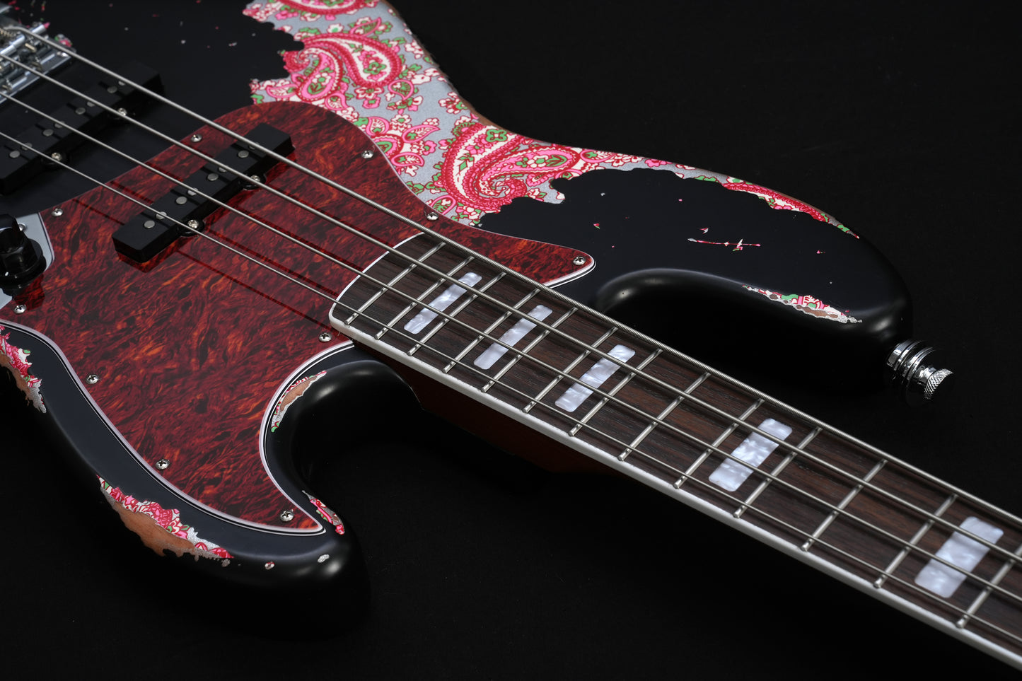 Dhatarattha DEB4 – Red Paisley Relic 4-String Bass