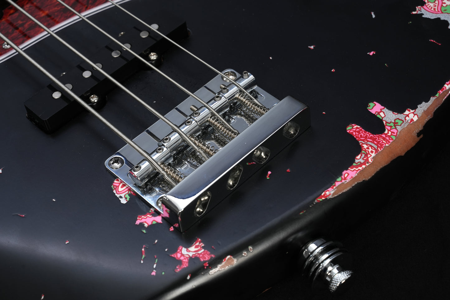 Dhatarattha DEB4 – Red Paisley Relic 4-String Bass
