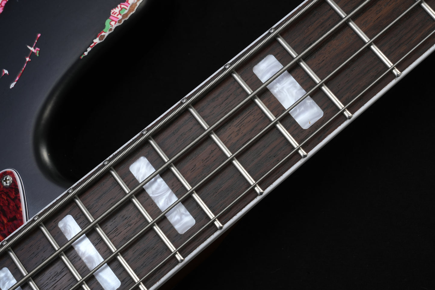 Dhatarattha DEB4 – Red Paisley Relic 4-String Bass