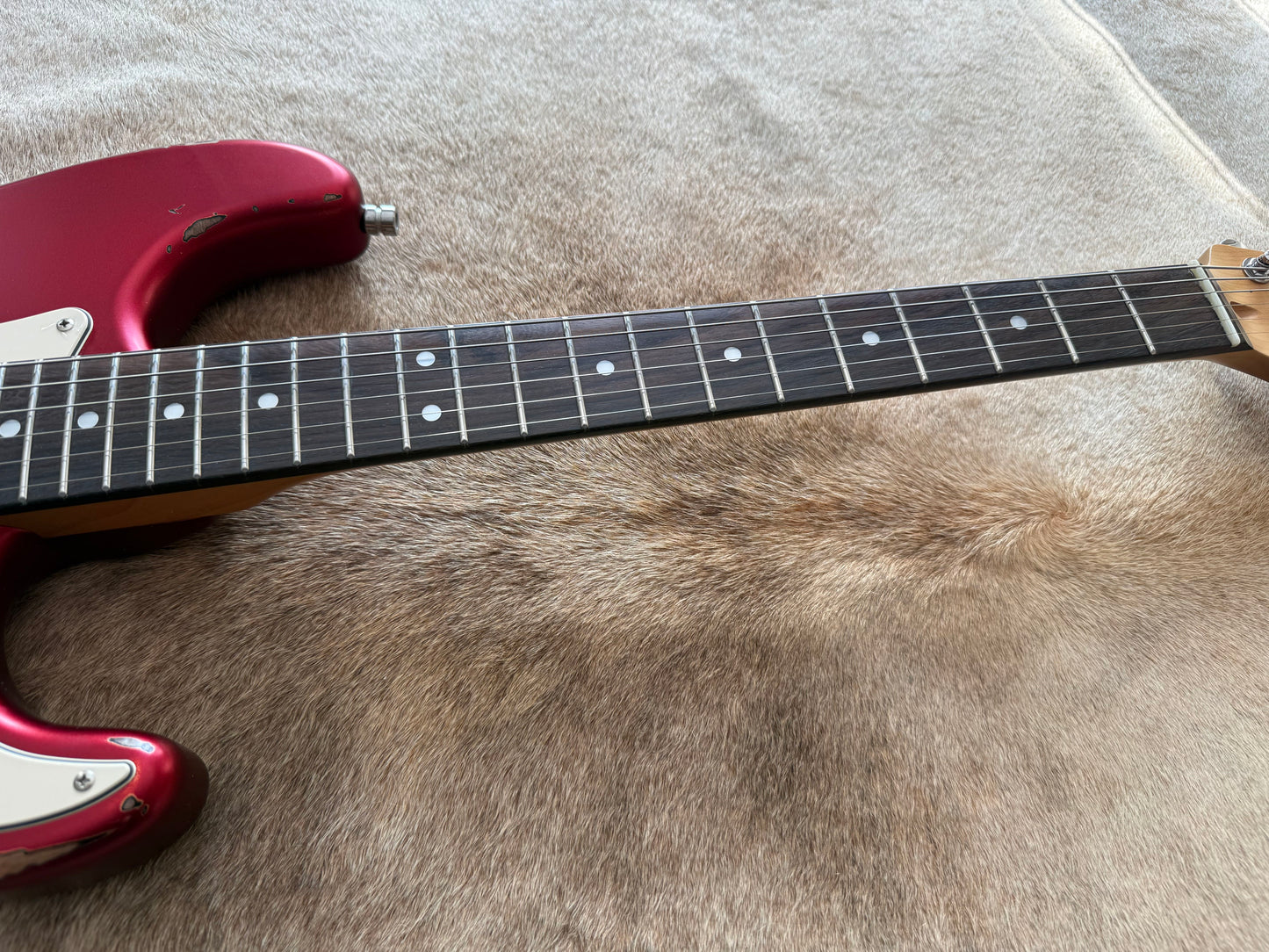 HSS Strat Style Electric Guitar – Metallic Red Over Sunburst