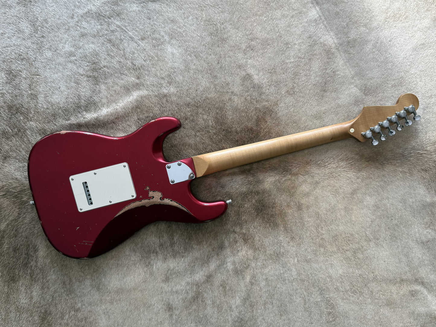 HSS Strat Style Electric Guitar – Metallic Red Over Sunburst