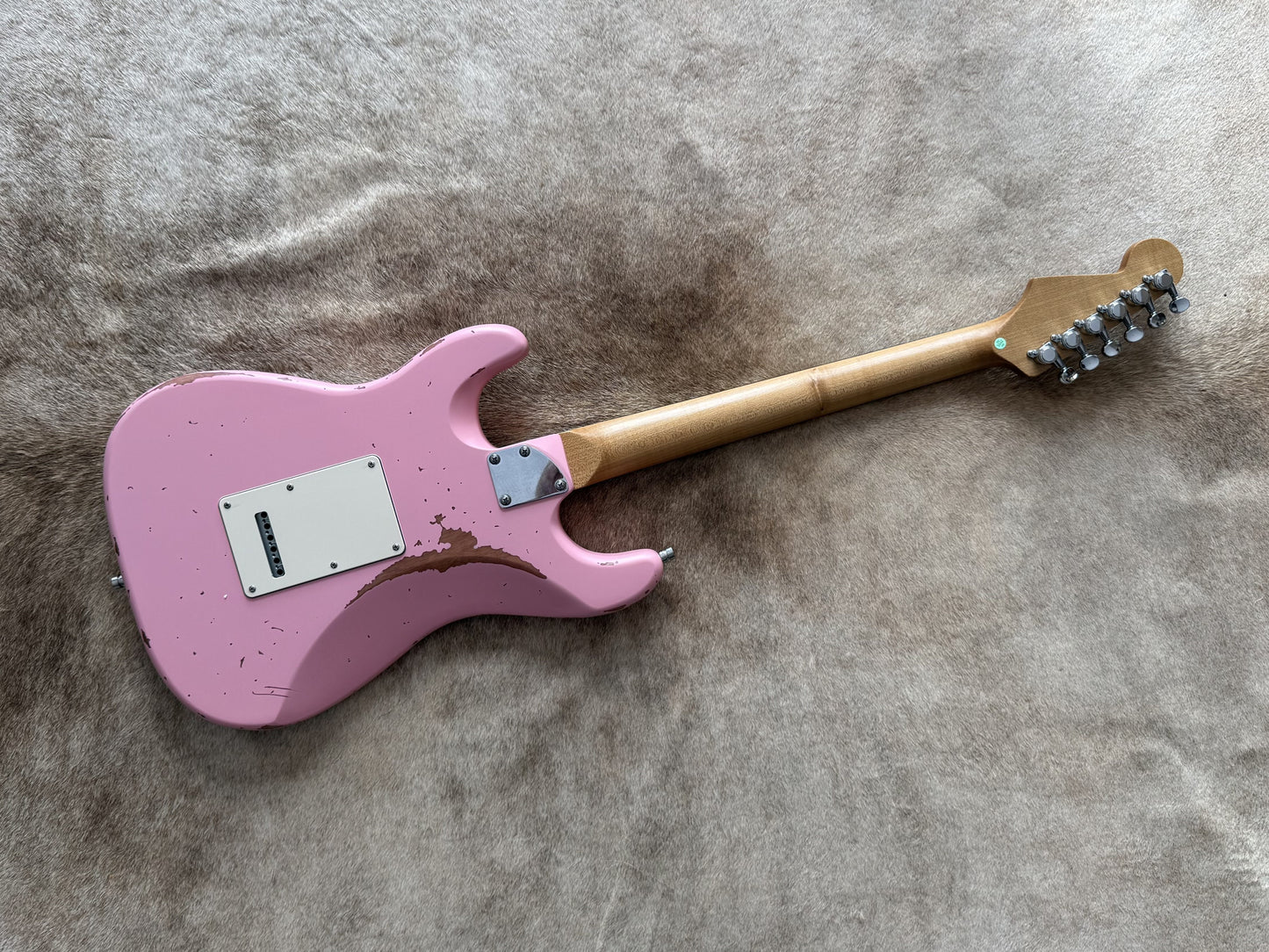 HSS Strat Style Electric Guitar – Shell Pink Relic