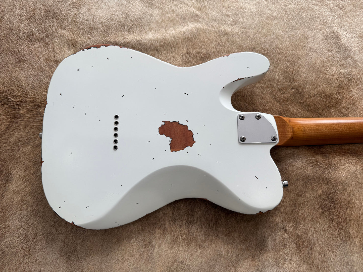 HSS Strat Style Electric Guitar – White Over Sunburst