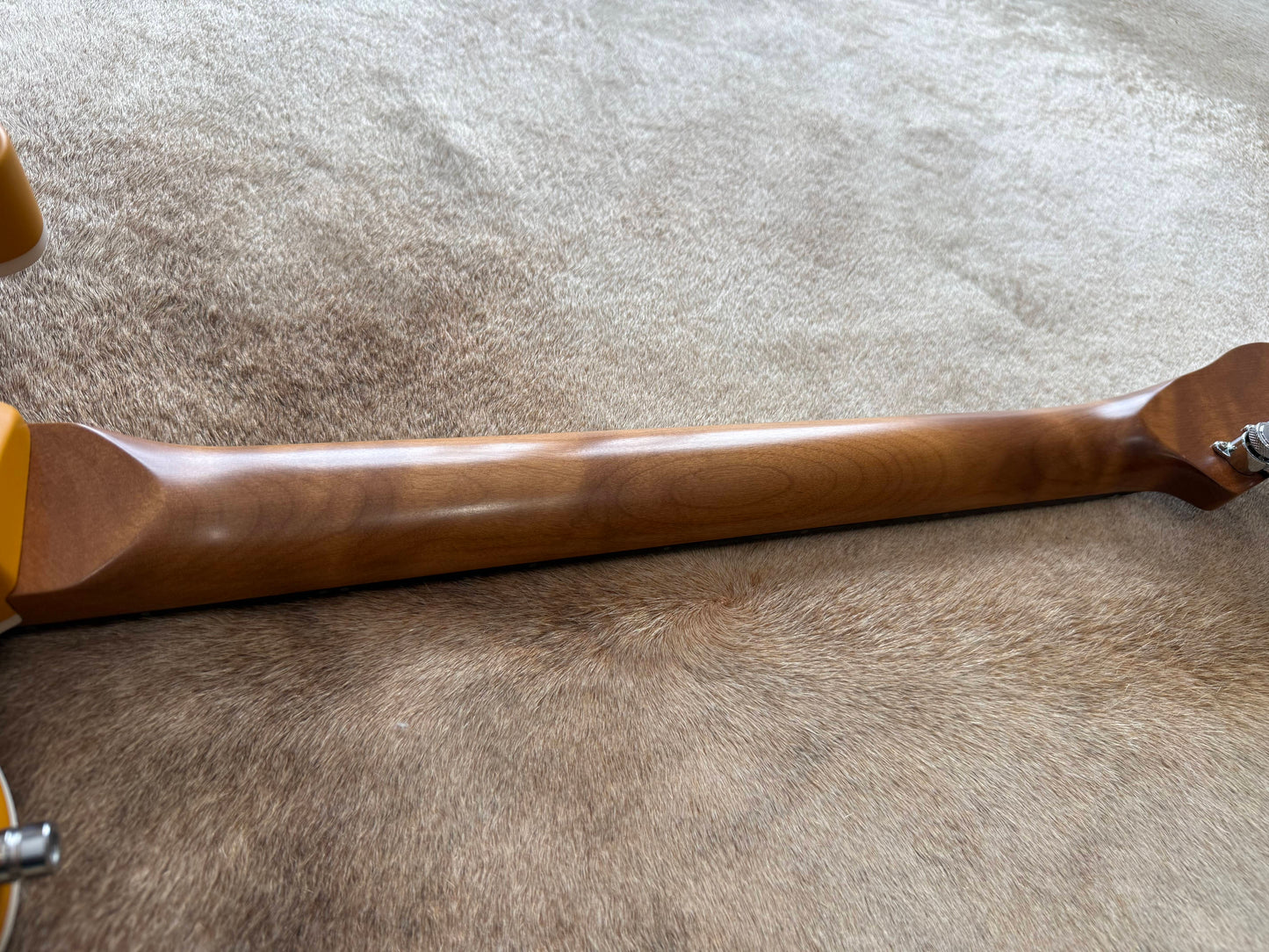 HSS Strat Style Electric Guitar – Yellow Over Sunburst