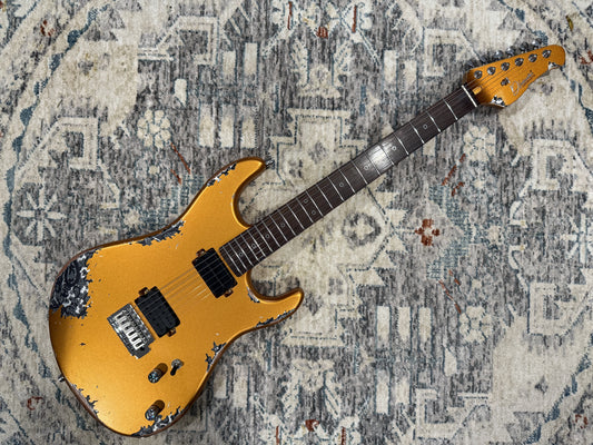 Dhatarattha Performance DST – Gold over Paisley
