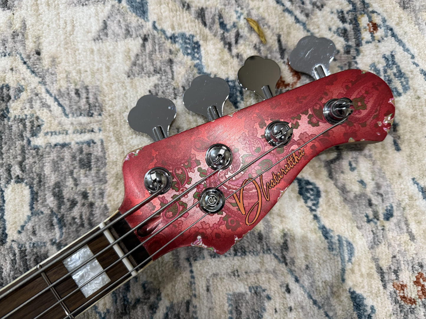 Dhatarattha DEB4 – Red Paisley Relic 4-String Bass