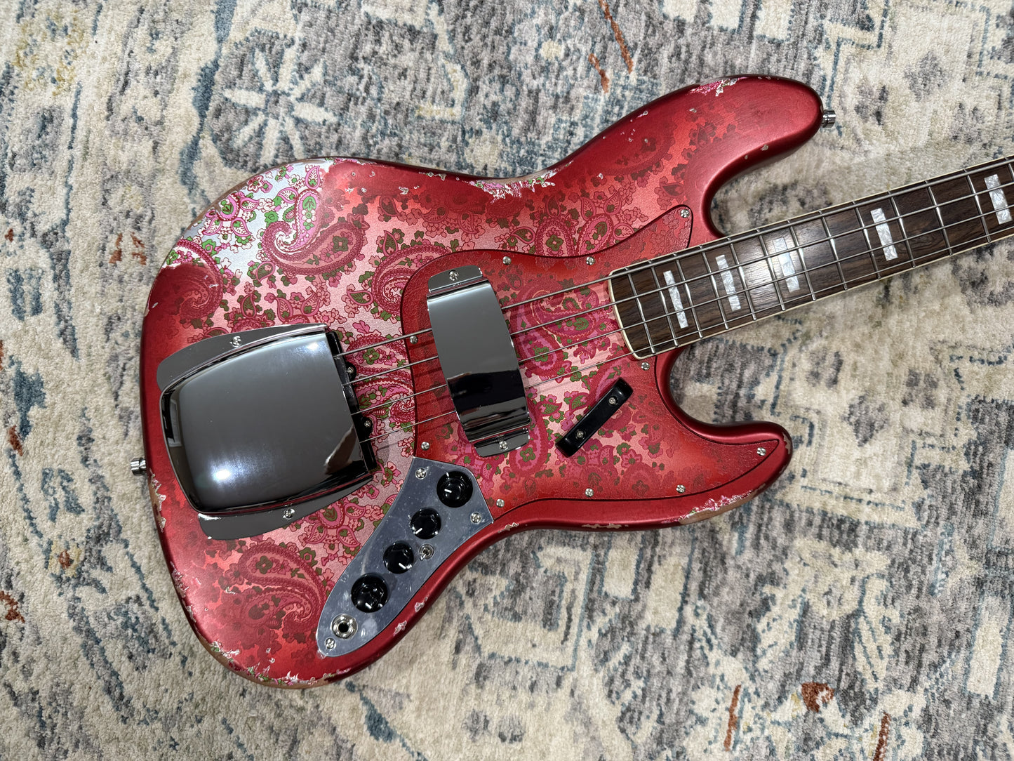 Dhatarattha DEB4 – Red Paisley Relic 4-String Bass